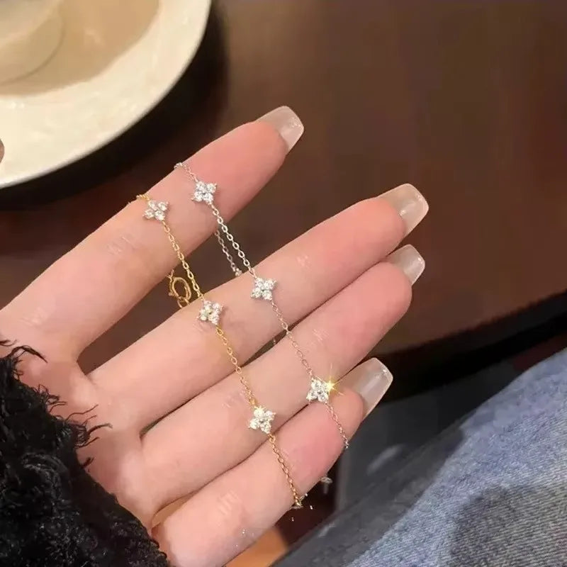 Bracelet Trèfle Cristal – Zircons Étincelants