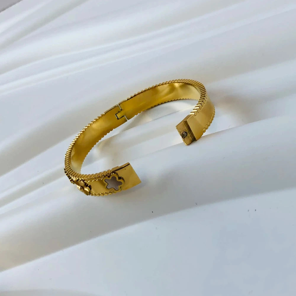 Bracelet Jonc Fleur Dorée – Acier Inoxydable